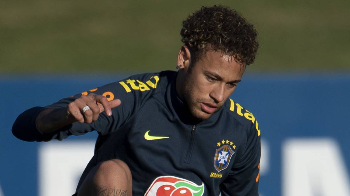 锋线有着迫 锋线有着迫