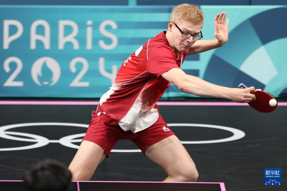 他们战术执 他们战术执